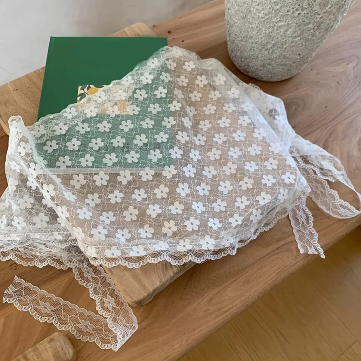 Elegante pañuelo de encaje par - Travel Accessories Shops reseña y precio